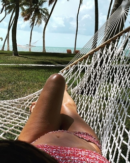 Gabrielle Anwar feet photo thumbnail