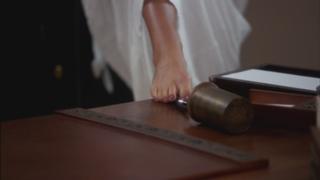 Gabrielle Anwar feet photo thumbnail