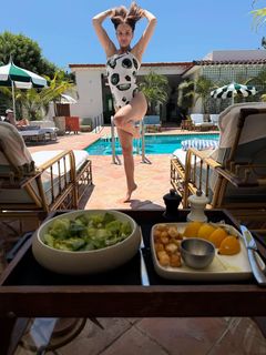 Gabrielle Anwar feet photo thumbnail