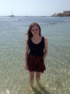 Gabrielle Aplin feet photo 18