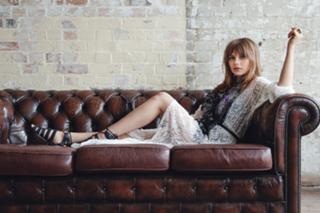 Gabrielle Aplin feet photo 13