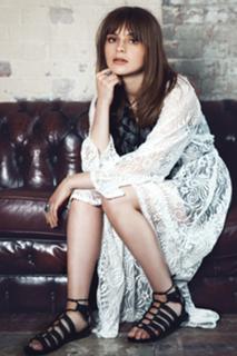 Gabrielle Aplin feet photo 11