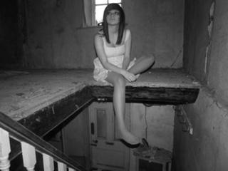 Gabrielle Aplin feet photo 1