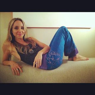 Gabrielle Bernstein feet photo 13