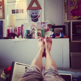 Gabrielle Bernstein feet photo 5
