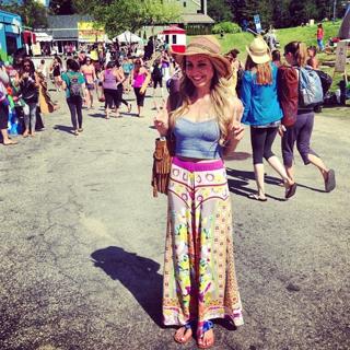 Gabrielle Bernstein feet photo 17