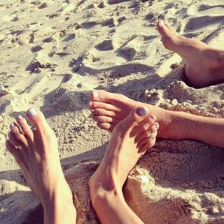 Gabrielle Bernstein feet photo 12
