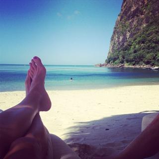 Gabrielle Bernstein feet photo 8