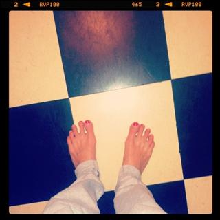 Gabrielle Bernstein feet photo 20