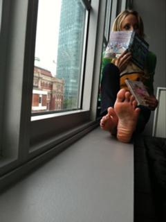 Gabrielle Bernstein feet photo 12