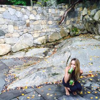 Gabrielle Bernstein feet photo 3