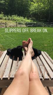 Gabrielle Bernstein feet photo 16