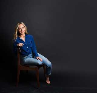 Gabrielle Bernstein feet photo 7