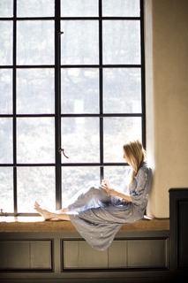 Gabrielle Bernstein feet photo 6