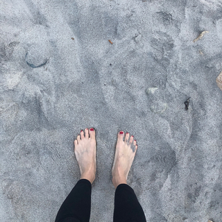 Gabrielle Bernstein feet photo 1