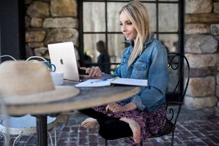 Gabrielle Bernstein feet photo 10