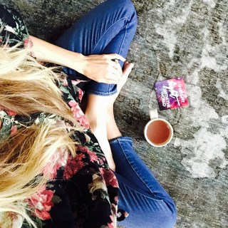 Gabrielle Bernstein feet photo 8