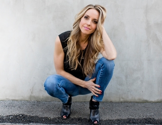 Gabrielle Bernstein feet photo 1