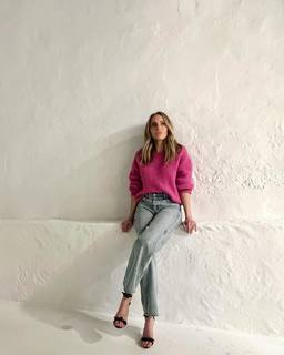 Gabrielle Bernstein feet photo 2