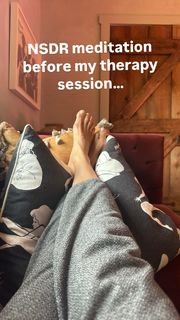 Gabrielle Bernstein feet photo 16