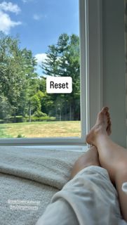 Gabrielle Bernstein feet photo 7