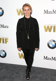 Gabrielle Carteris feet photo 3