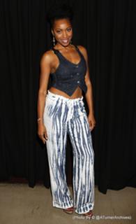 Gabrielle Dennis feet photo 2