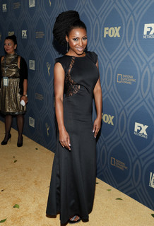 Gabrielle Dennis feet photo 10