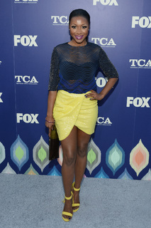 Gabrielle Dennis feet photo 13