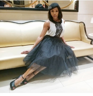 Gabrielle Dennis feet photo 15