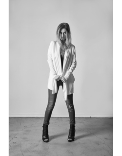 Gabrielle Haugh feet photo 17