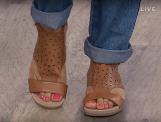 Gabrielle Kerr feet photo 4