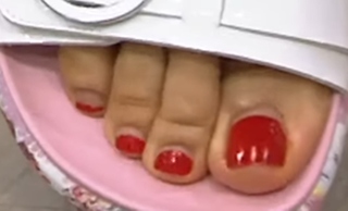 Gabrielle Kerr feet photo 14