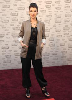 Gabrielle Miller feet photo 15