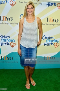 Gabrielle Reece feet photo thumbnail