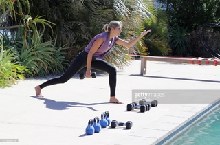 Gabrielle Reece feet photo thumbnail