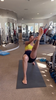 Gabrielle Reece feet photo thumbnail