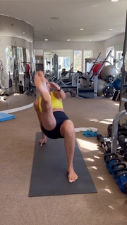 Gabrielle Reece feet photo thumbnail