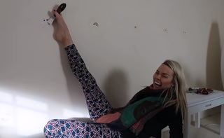 Gabrielle Taylor feet photo thumbnail