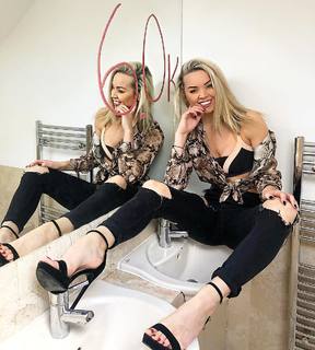 Gabrielle Taylor feet photo thumbnail