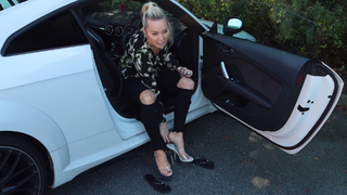 Gabrielle Taylor feet photo thumbnail