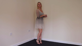 Gabrielle Taylor feet photo thumbnail