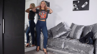 Gabrielle Taylor feet photo thumbnail
