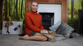 Gabrielle Taylor feet photo thumbnail