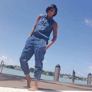 Gabrielle Union feet photo thumbnail