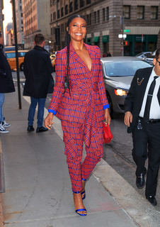 Gabrielle Union feet photo thumbnail