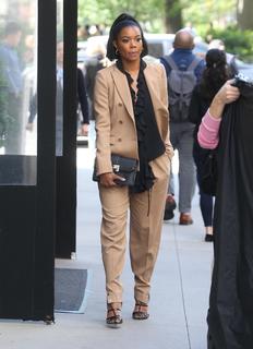 Gabrielle Union feet photo thumbnail