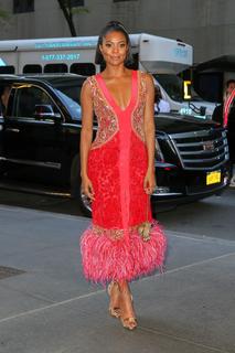 Gabrielle Union feet photo thumbnail
