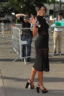Gabrielle Union feet photo thumbnail