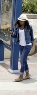 Gabrielle Union feet photo thumbnail